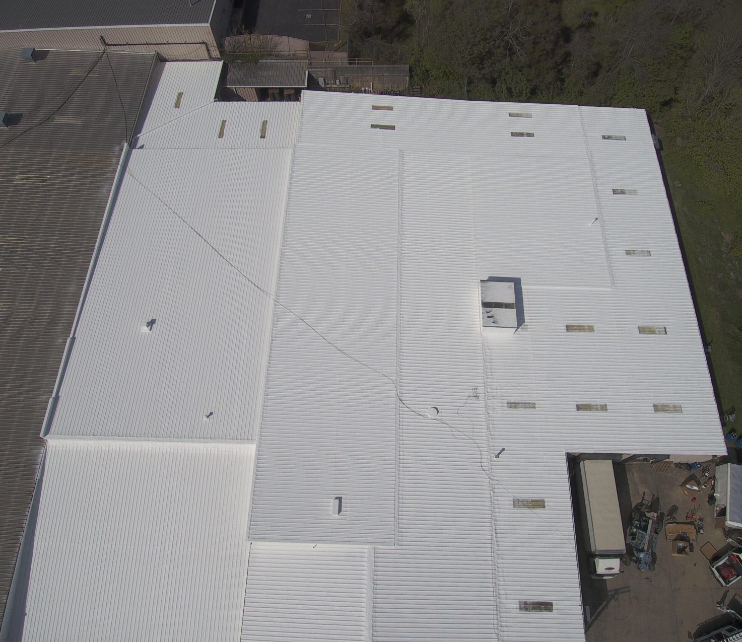 Commercial white roof